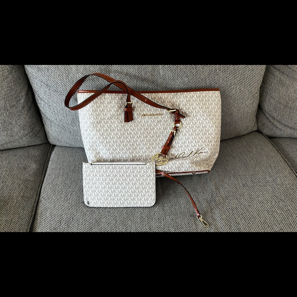 Michael Kors tote with wallet